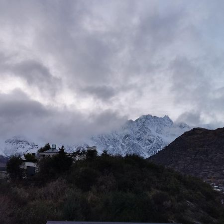 Alpine Village Views Queenstown Exterior foto